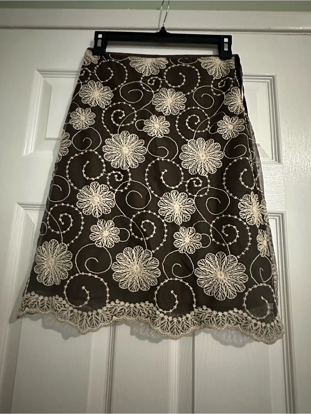 Max Edition Brown A-Line Skirt with Cream Floral Embroidery. Vintage.